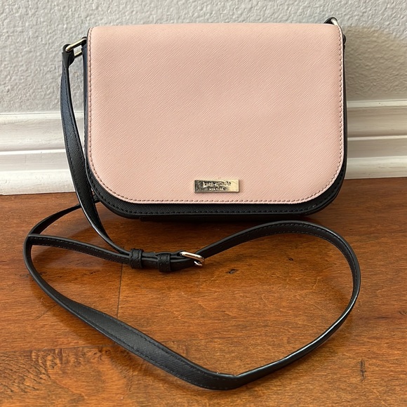 kate spade Handbags - Kate spade crossbody